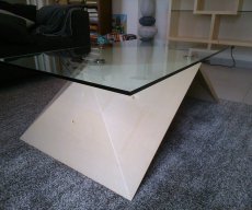 Table Pyramide